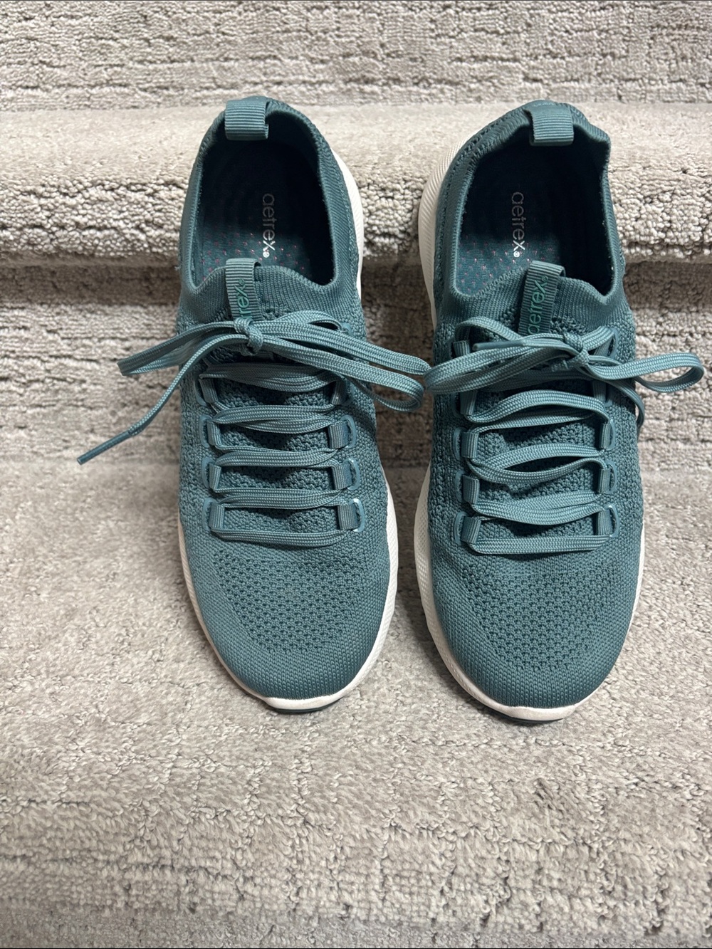 Aetrex Women's Teal Knit Lace-Up Slip-On Sneaker